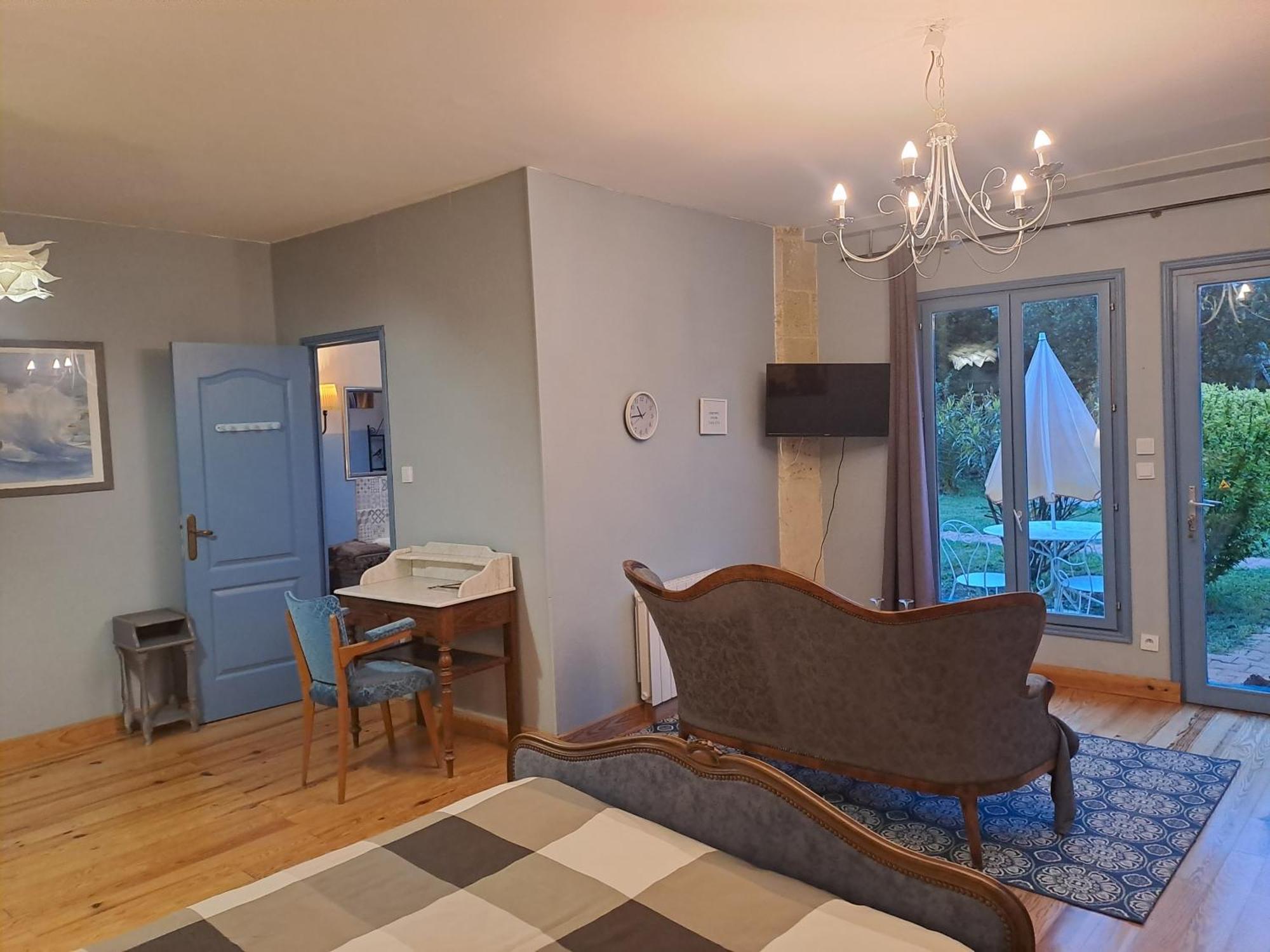 Saint-Seurin-de-Cadourne La Cadournaise B&B 외부 사진