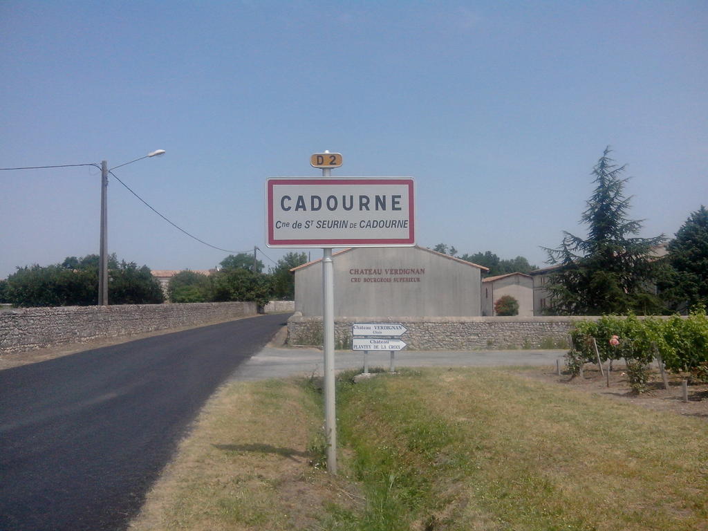 Saint-Seurin-de-Cadourne La Cadournaise B&B 객실 사진